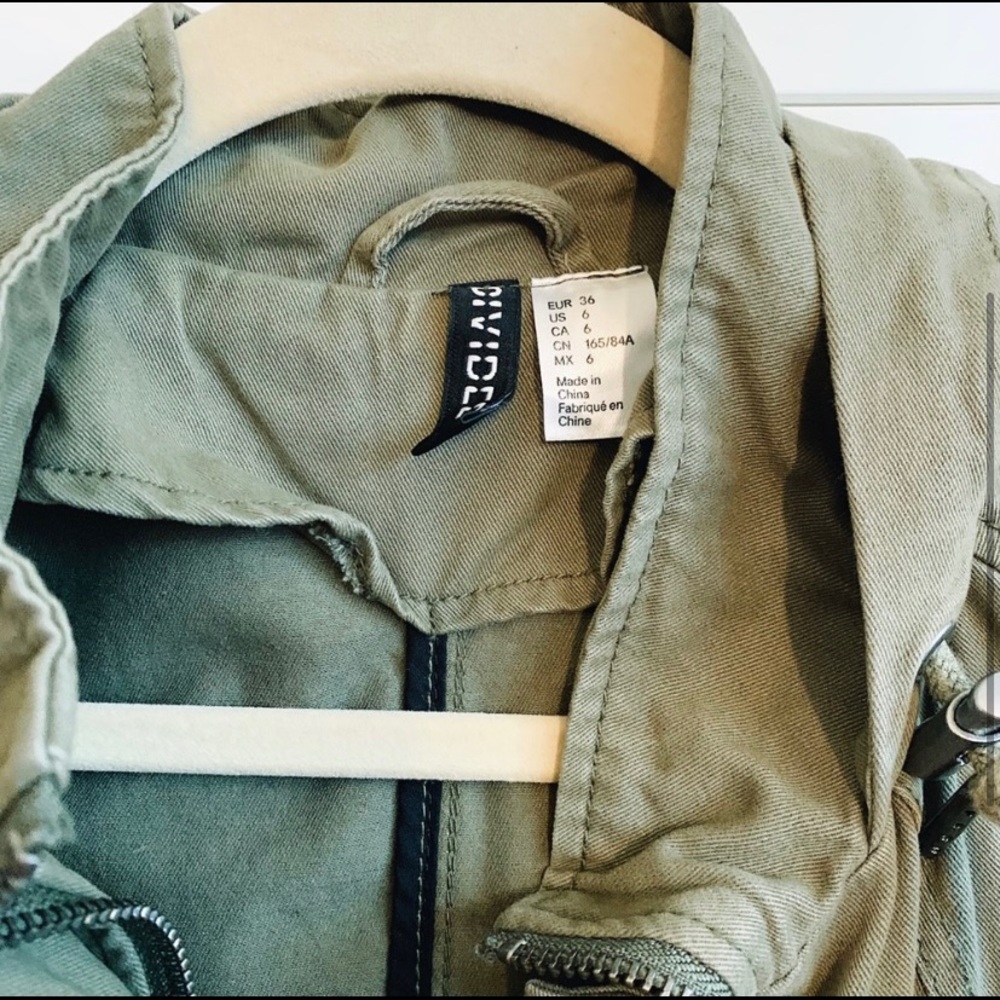 solid green jacket - Picture 3 of 3